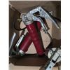 Image 2 : Lot of grease guns