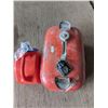 Image 1 : Johnson Evinrude Marine gas tank with 5l gas can