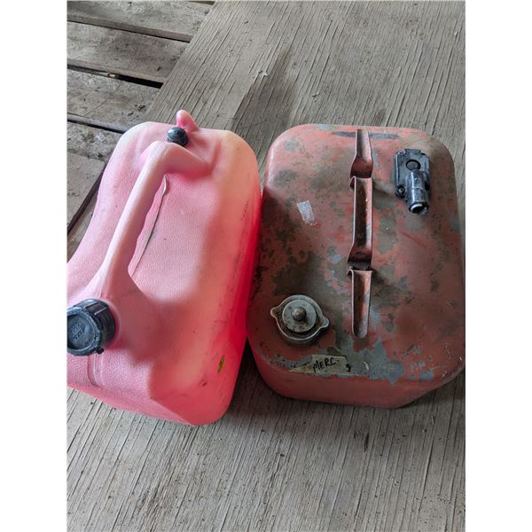 Merc. Marine Gastank w/ 23L gas can