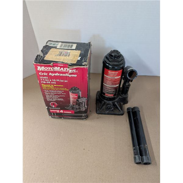Moto MASTER Hydraulic Jack. Lift Range 7 5/64” – 13 25/32” (18-35 cm).