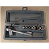 Image 1 : CRAFTSTMAN 3/8 inch Socket Wrench Set (broken clasp on case).
