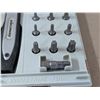 Image 3 : Drill bit set.