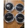 Image 1 : 4 aluminum chevy hub caps