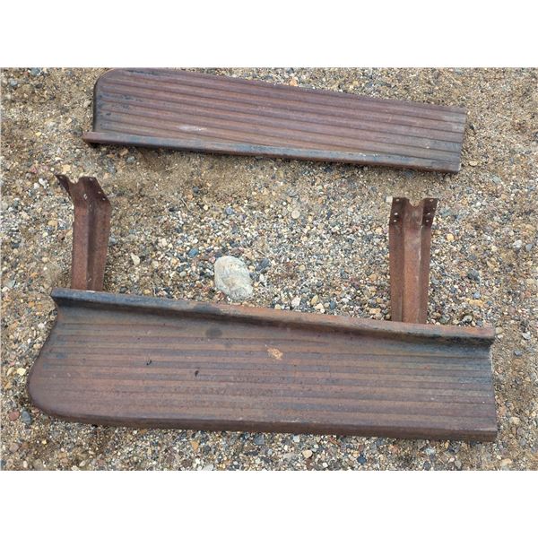2- 1950 chevy running boards