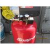 Image 3 : Snap-On Air Compressor Very Little Use, Quality Item, Item Tested Comes with Air Line and a Car Tire