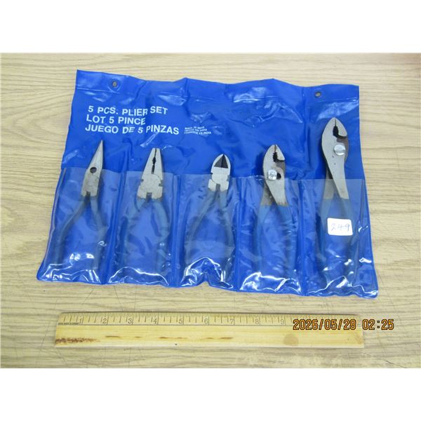 New 5 Piece Pliers Set with Case