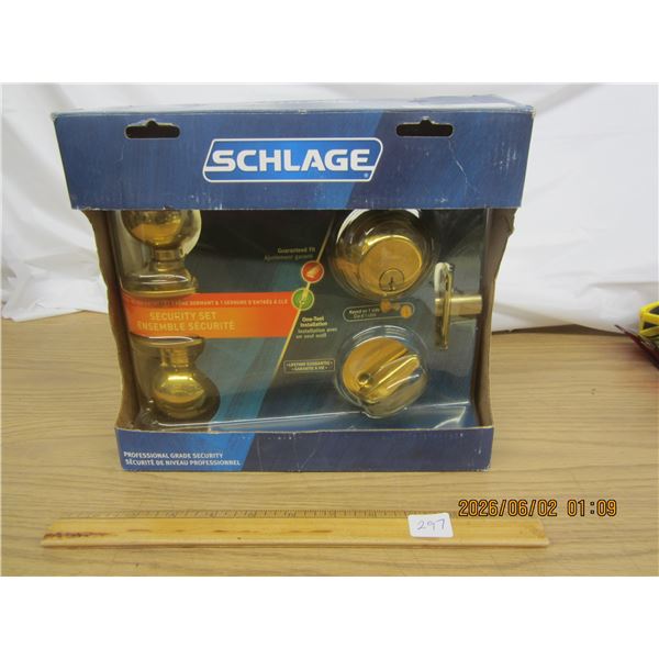 Schlage Dead Bolt and Passage Knob Set
