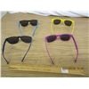 Image 6 : Lot of 4 Pairs of Vintage Sun Glasses