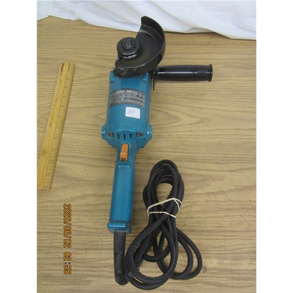 Makita Large Grinder Works Great Long Cord