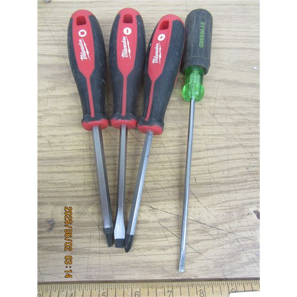 Lot of 3 Milwaukee Screw Drivers and a Green Lee Driver