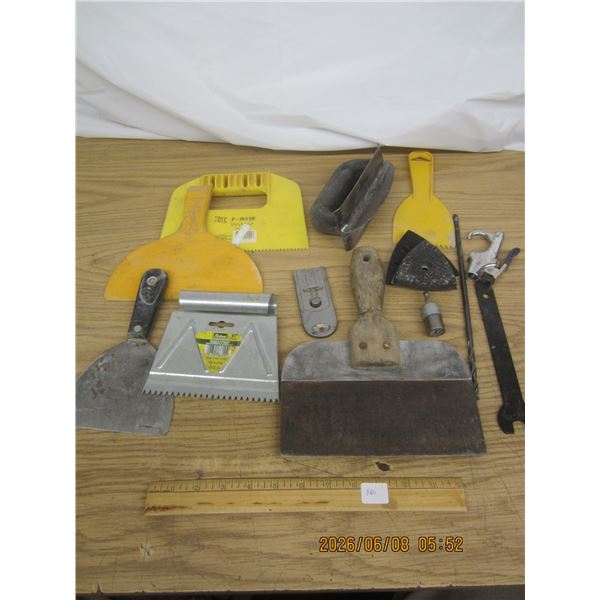 Lot of Hand Tools Trowels Ect.