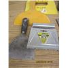 Image 2 : Lot of Hand Tools Trowels Ect.