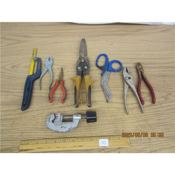 Lot of Hand Tools Pliers ,Pipe Cutter, Hacksaw Ect.