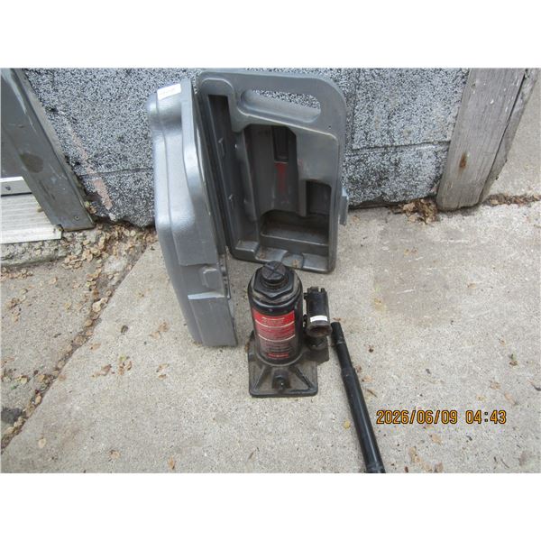 Hydraulic Bottle Jack with Case