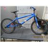Image 5 : Vintage SMS Oath BMX Bike with Trick Pegs Good Shape