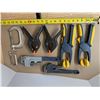 Image 2 : 465: Two 10 inch Pipe Wrenches (one MASTERCRAFT) + 2 Ratching Clamps + 2 Spring Clamps + 2 C clamps.