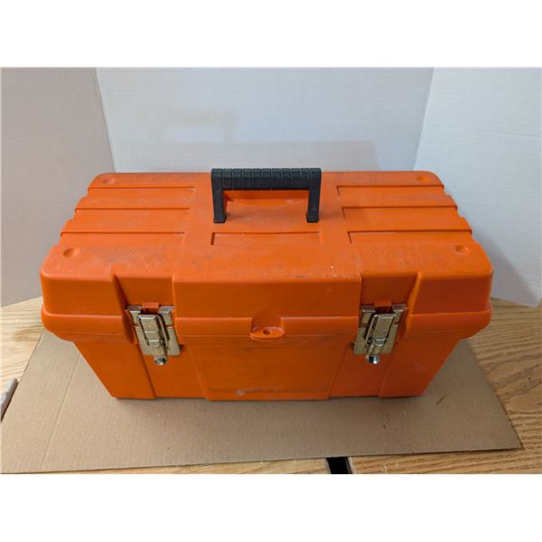 467: Tool Box with Socket Set plus an Imperial and Metric Measuring Tape + B&D CarLite.