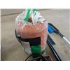 Image 5 : 472: MASTERCRAFT Multiple Plug-In + container of Casters + Roll of Plastic Twine + never used Extens
