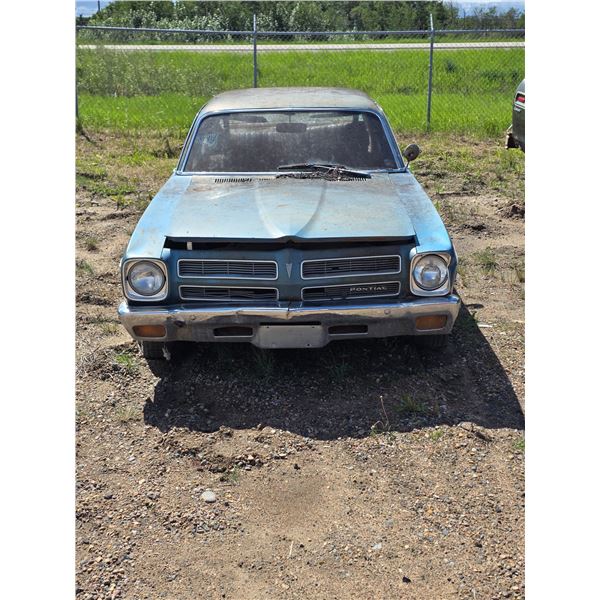 Pontiac ventura 2 - as is- for parts- not running
