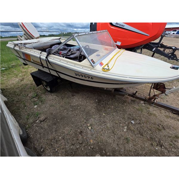 14ft peterborough 35hp boat and trailer- as is - unsure if running
