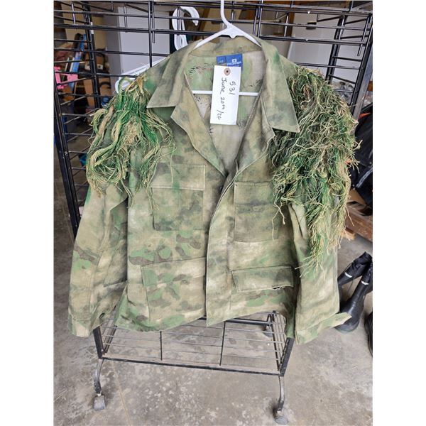 Camo Jacket w/ Sniper Covering (men's Size XL)
