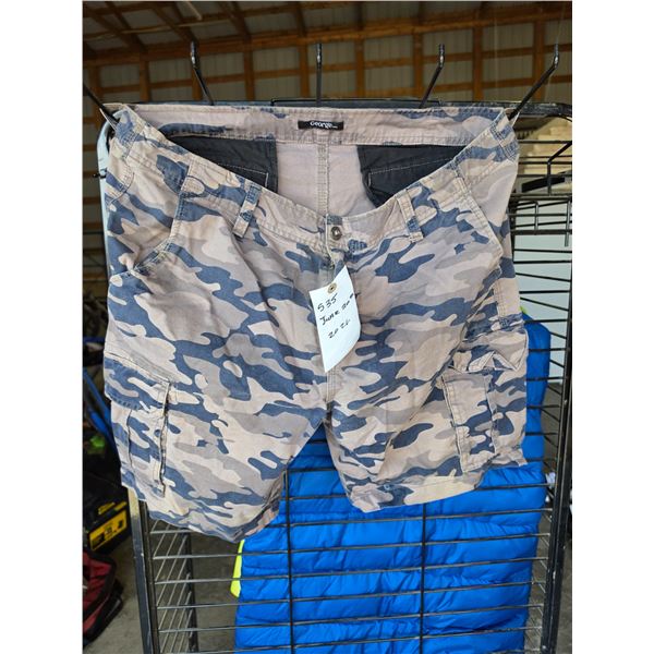 Camo Shorts Men's Size 38