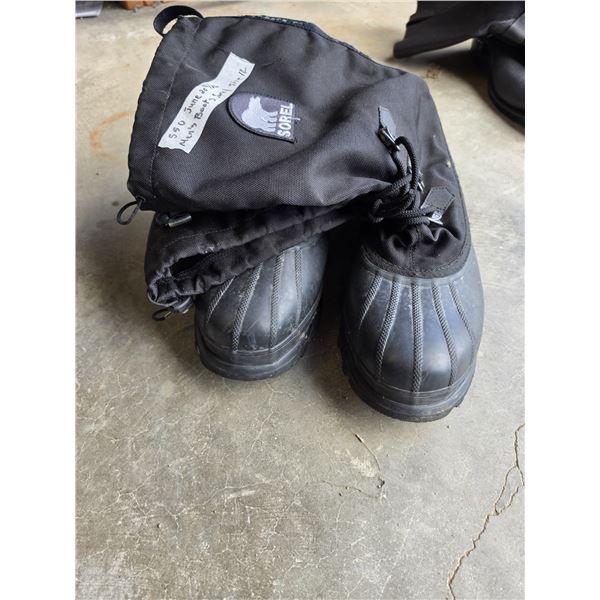 Men's SOREL Winter Boots Size 12 USA