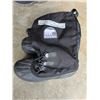 Image 2 : Men's SOREL Winter Boots Size 12 USA