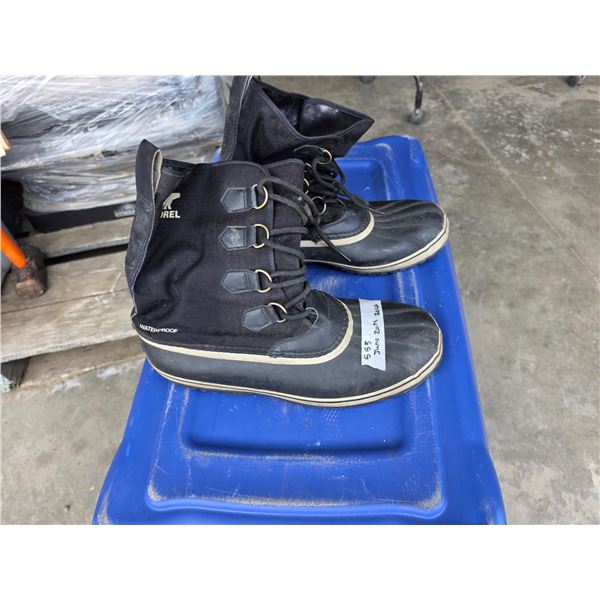 Men's SOREL Water Proof Boots Size 13