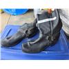Image 1 : Men Boots Resist Oil Size 13