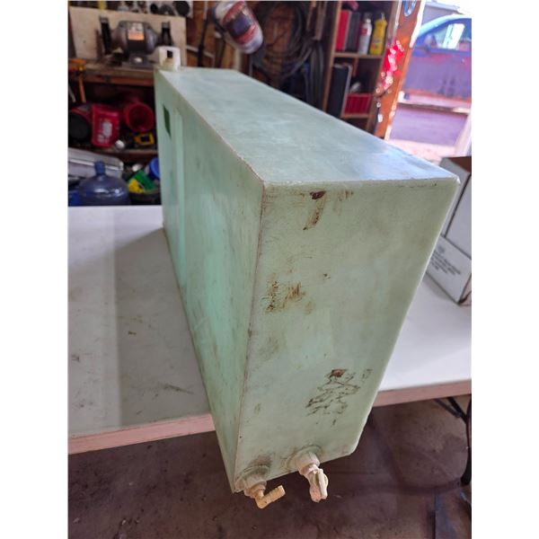 camper water tank - no leaks, 29"x7"x16"