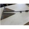 Image 1 : boat anchor