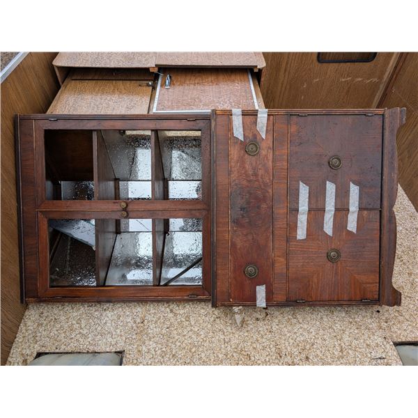 Wood 61x31x20 Corner Stand W/ Drawer And Cabinet  (Drawer Has Damage)
