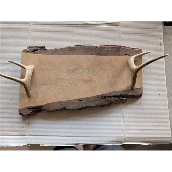Wood Wall Décor w/ Antlers 25"x14"