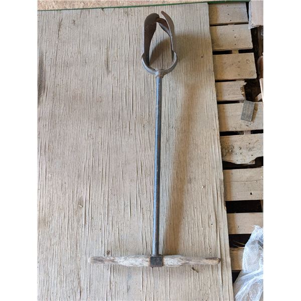 Vintage Shovel w/ handle End