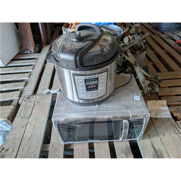Insta Pot Cooking Pot and Microwave (Not tested)