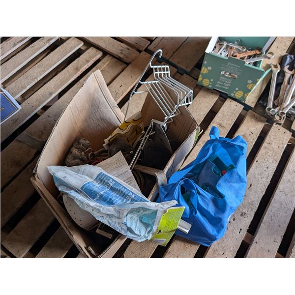 Lot of Misc. Tool related Items (Wire Shelves, Cords, and etc.)