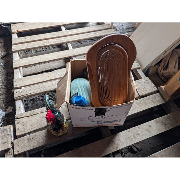Box of Misc. Tool/Décor Related Items