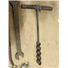 Image 5 : Lot of Vintage Hammer, Wrench, and Etc. Small Wrenches