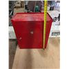 Image 2 : Red Beach Storage Box w/ key