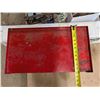 Image 3 : Red Beach Storage Box w/ key