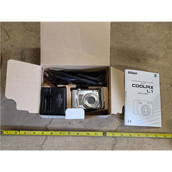Cool pix camera- untested- with box