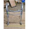 Image 1 : Mobility walker