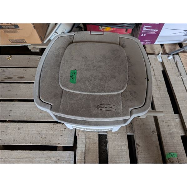 Sun Cast garden Hose reel Box