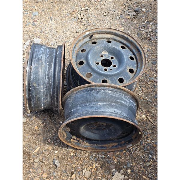 (4) 17" rims for a charger- has pressure sensors