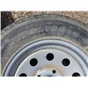 Image 4 : 2 tires and 3 rims-ST205/75D15