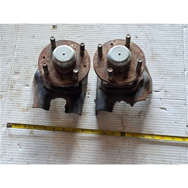 2 trailer hub assemblies
