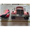 Image 1 : Wall décor truck and foam skate