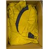 Image 4 : Box Various Rain Gear