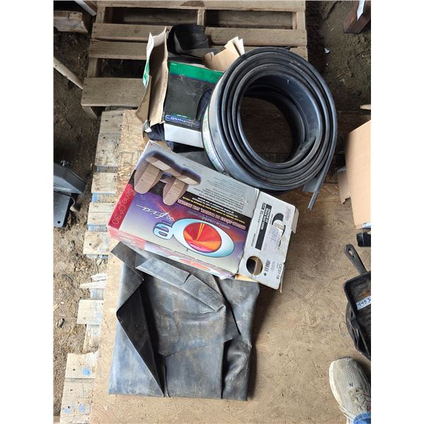Lot of misc items, garden plastic edging